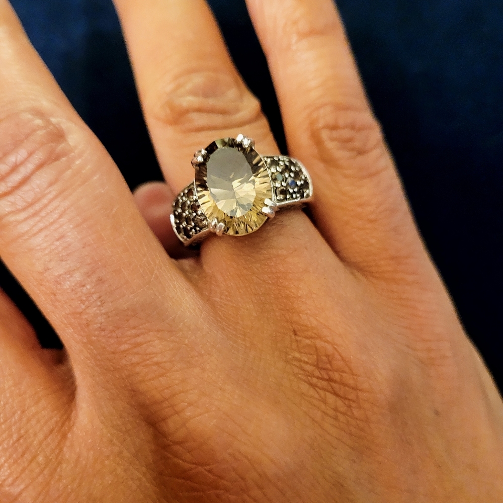 Topaz Ring - Picture 6 of 11